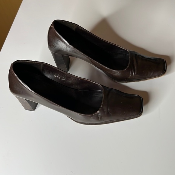 Coach All Leather Brown Made in Italy Pumps Square Toe Size 6.5B - Picture 1 of 13